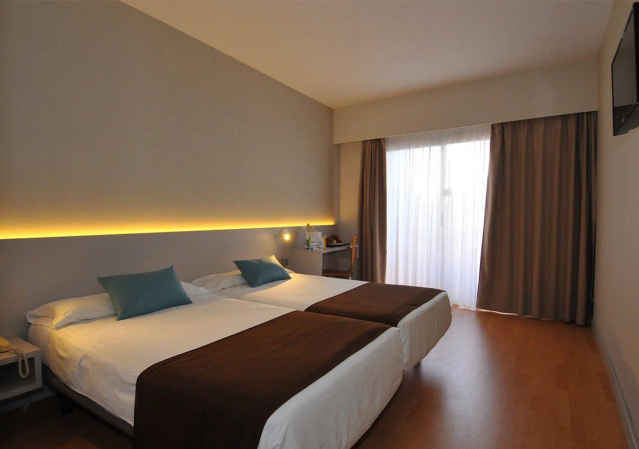 Chambre Double ou Lits Jumeaux Standard (2 Adultes)